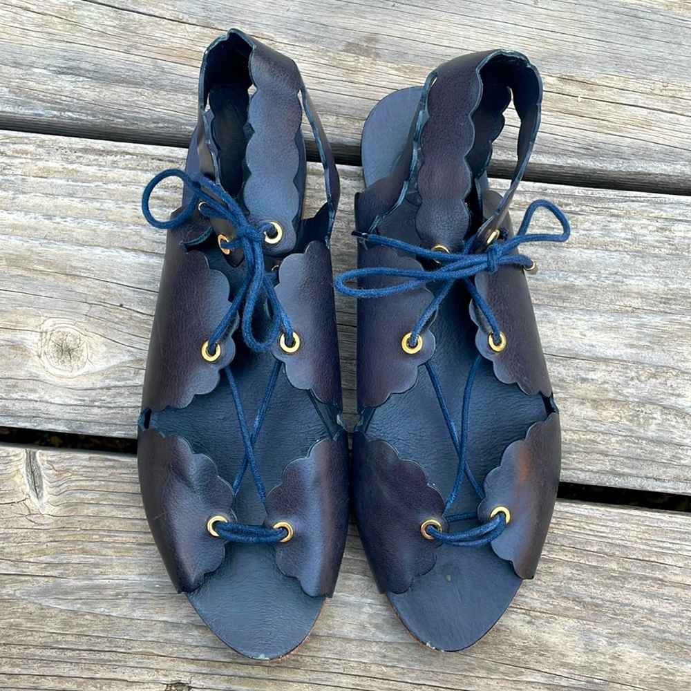 Tory Burch Blue Leather Scalloped Lace Up Gladiator Sandals Flats Size 7.5 7 1/2